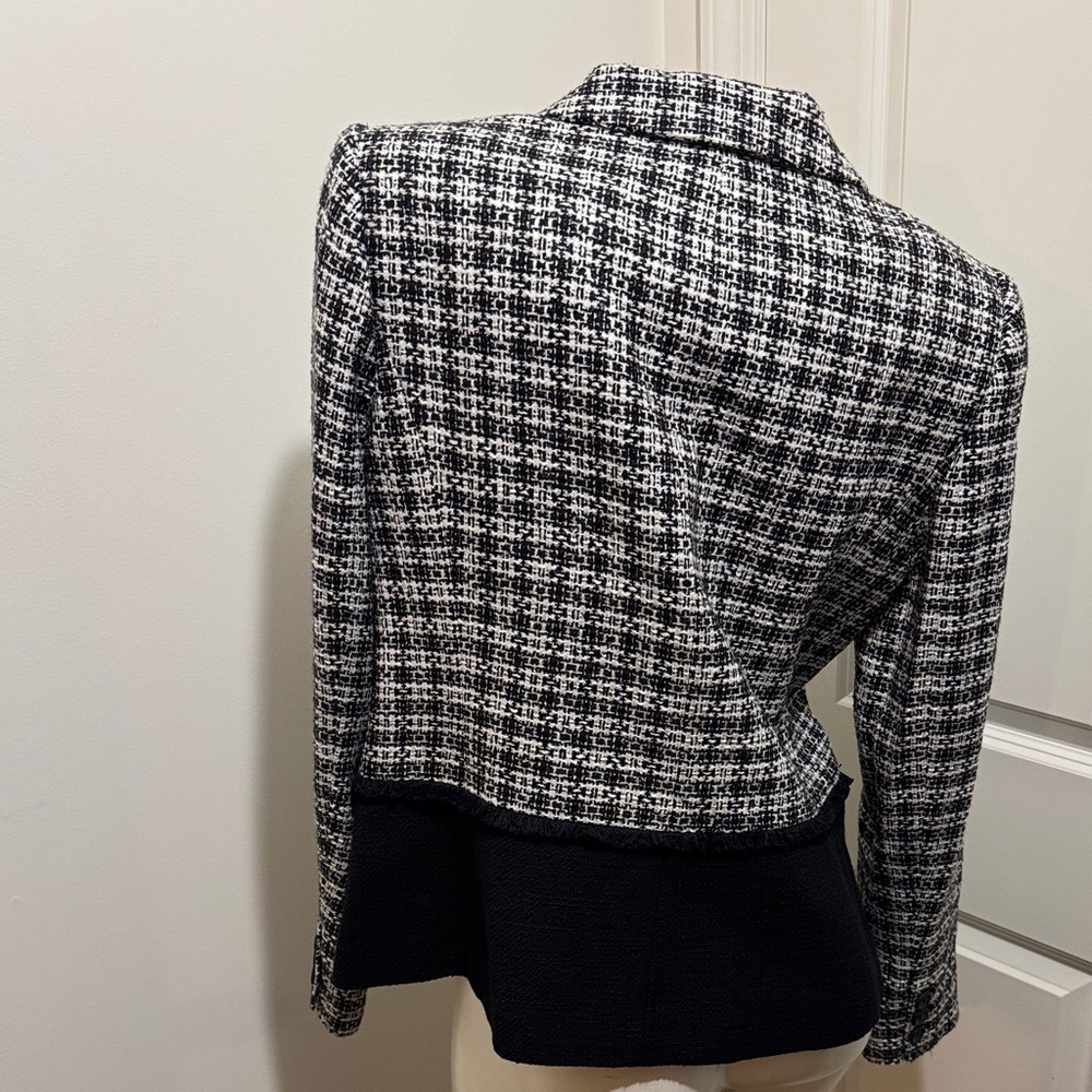 Karl Lagerfeld Monochrome Tweed Blazer, Women’s Size 12, Like New - Picture 10 of 13
